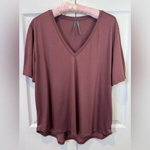 Anthropologie rusty brown flowing t-shirt size Large. EUC